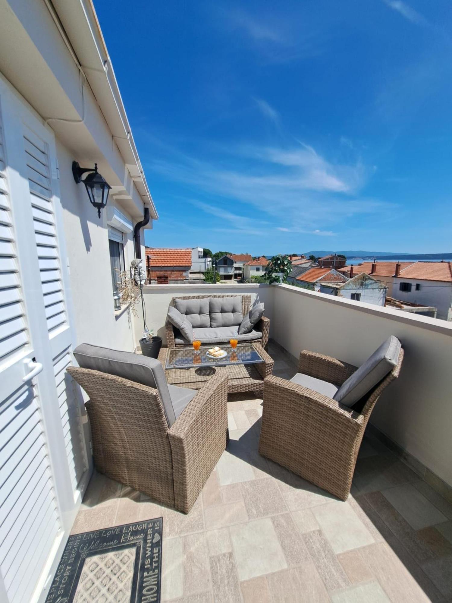 Apartman Lucia Posedarje Esterno foto