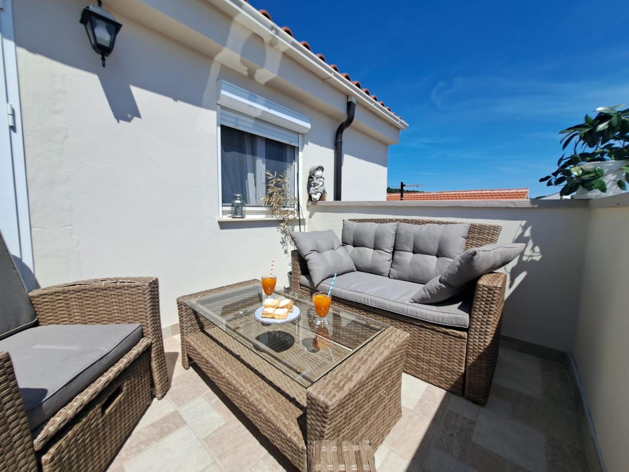 Apartman Lucia Posedarje Esterno foto