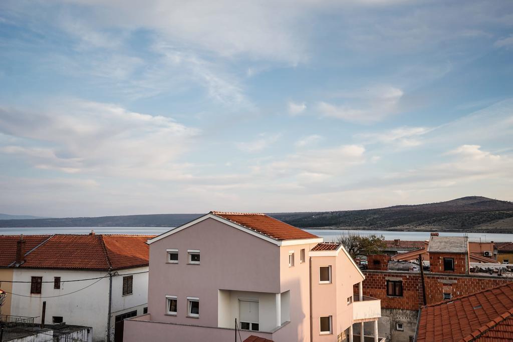 Apartman Lucia Posedarje Esterno foto